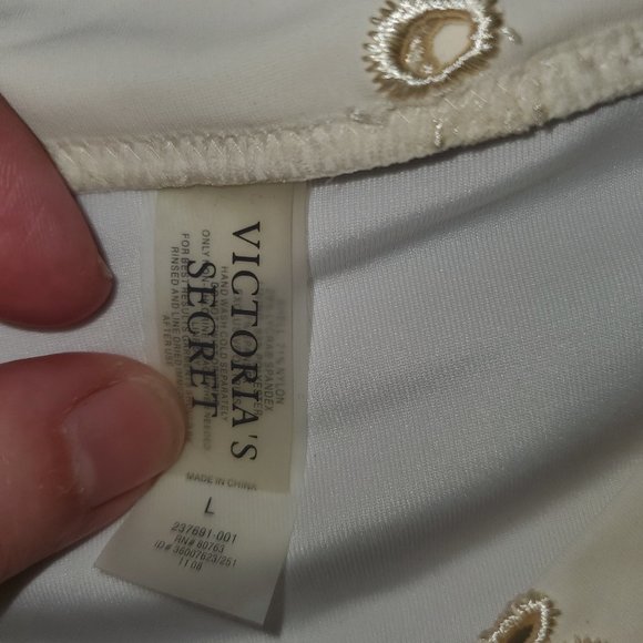 Victoria Secret Bikini || Large bottom Medium Top - Picture 9 of 10